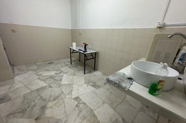 SL7, Bandar Sungai Long