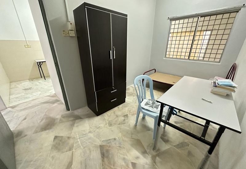 SL7, Bandar Sungai Long