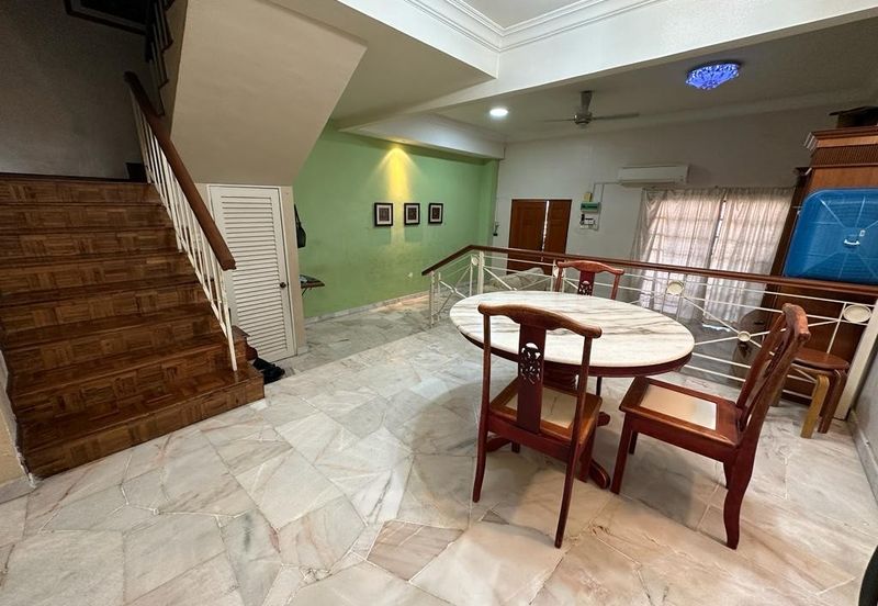 SL 6, Bandar Sungai Long