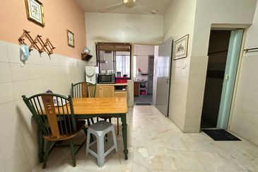 SL 6, Bandar Sungai Long