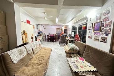 SL7, Bandar Sungai Long