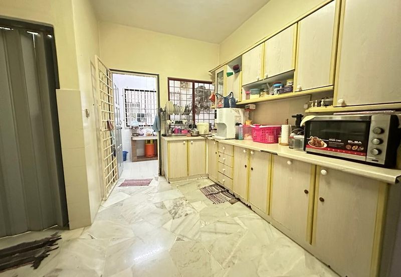 SL7, Bandar Sungai Long