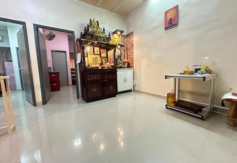 SL7, Bandar Sungai Long