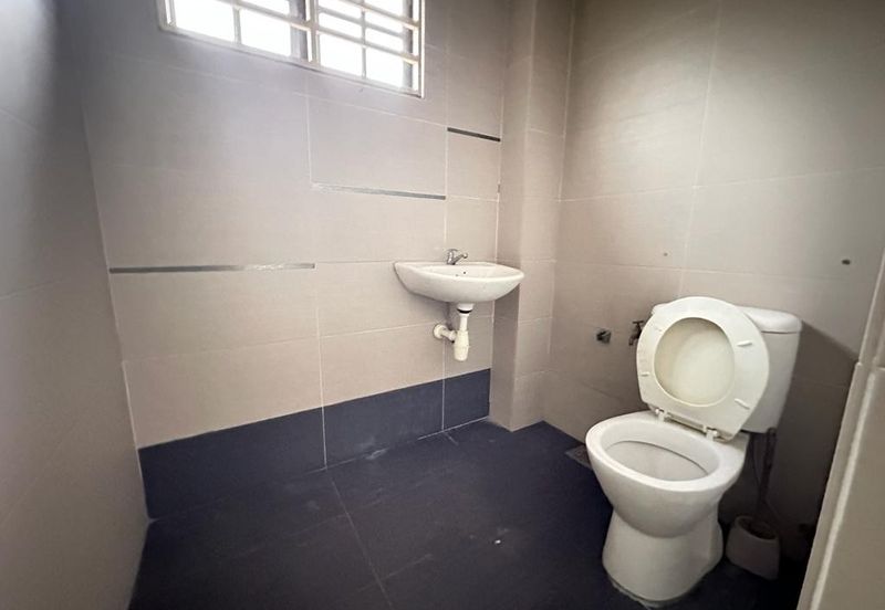 SL 13, Bandar Sungai Long