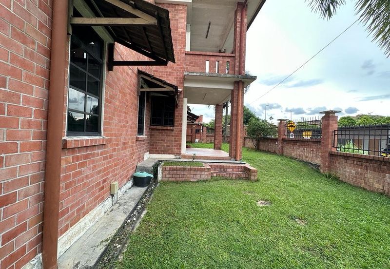 SL 13, Bandar Sungai Long