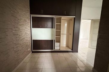 SL 13, Bandar Sungai Long