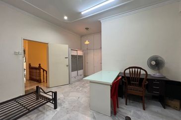 SL 2, Bandar Sungai Long