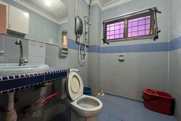 SL 2, Bandar Sungai Long