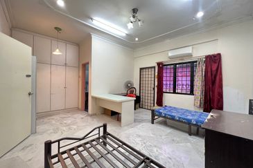 SL 2, Bandar Sungai Long