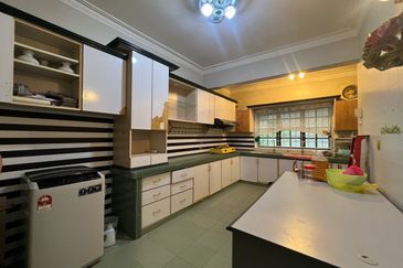 SL 2, Bandar Sungai Long