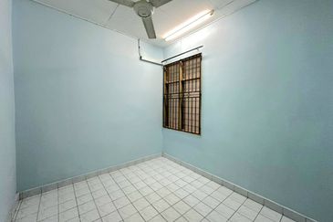 Single Storey House For Sale, Jln Badik, Taman Puteri Wangsa, Ulu Tiram, Johor 