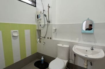 Double Storey House  Bukit Indah, Jln Indah ,For Rent