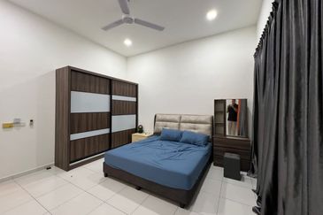 Double Storey House  Bukit Indah, Jln Indah ,For Rent