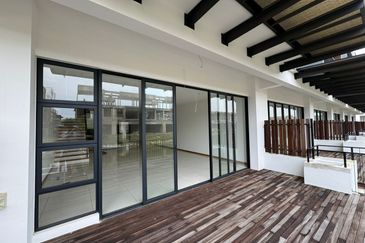 3 Storey Grand Canal House, Senibong Cove WaterWay Residences, Masai