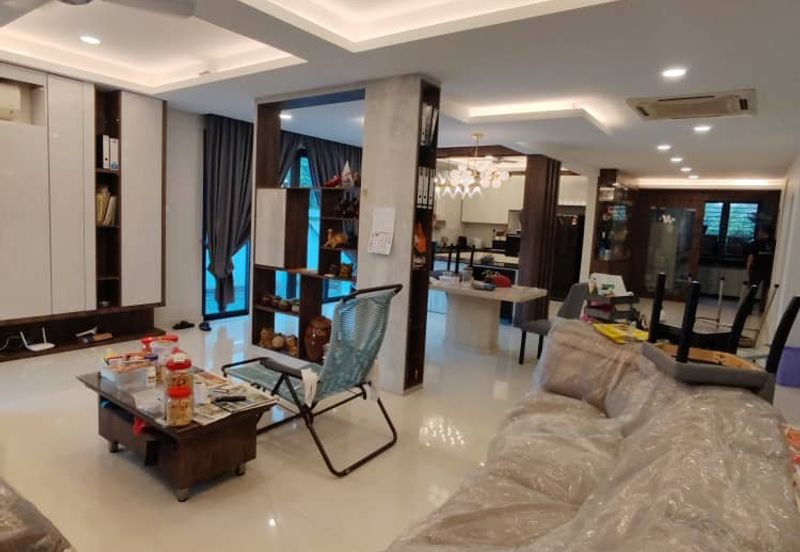 Double Storey Corner House For Rent, Jln EJ 9, Taman Ehsan Jaya 