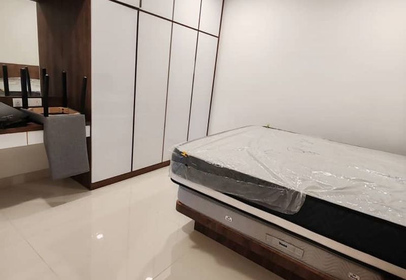 Double Storey Corner House For Rent, Jln EJ 9, Taman Ehsan Jaya 