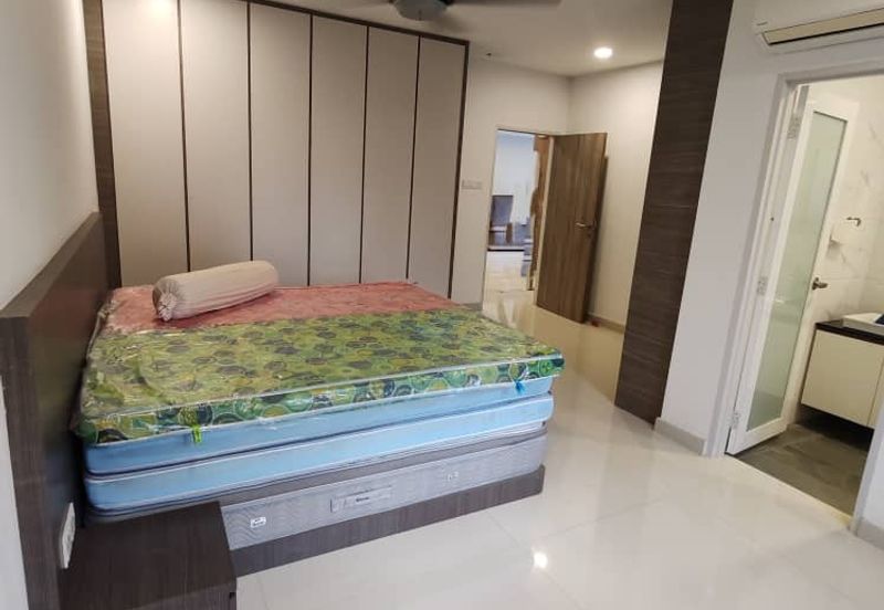 Double Storey Corner House For Rent, Jln EJ 9, Taman Ehsan Jaya 