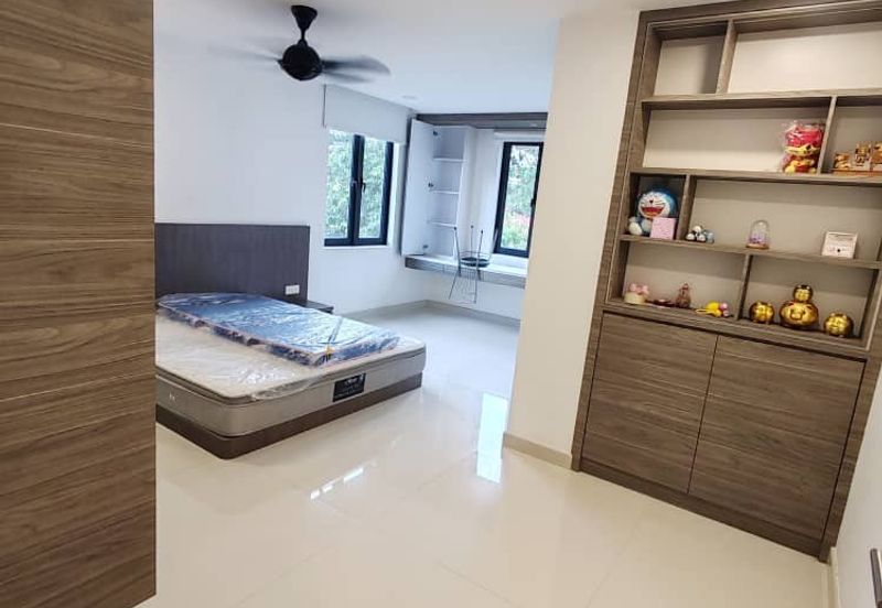 Double Storey Corner House For Rent, Jln EJ 9, Taman Ehsan Jaya 
