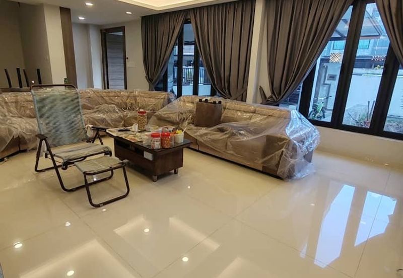 Double Storey Corner House For Rent, Jln EJ 9, Taman Ehsan Jaya 