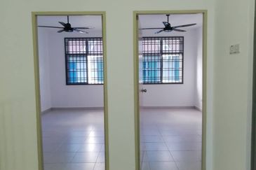 Pulai Mutiara, Kangkar Pulai,Double Storey House For Sale 