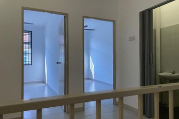 Pulai Mutiara, Kangkar Pulai,Double Storey House For Sale 