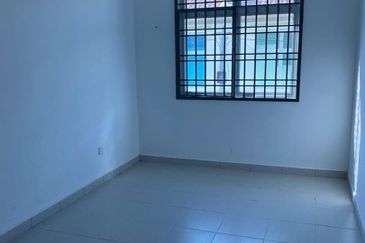 Pulai Mutiara, Kangkar Pulai,Double Storey House For Sale 