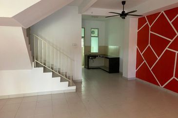 Pulai Mutiara, Kangkar Pulai,Double Storey House For Sale 