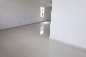 Erica Meridin East,Pasir Gudang, Double Storey End-Lot House For Sale 