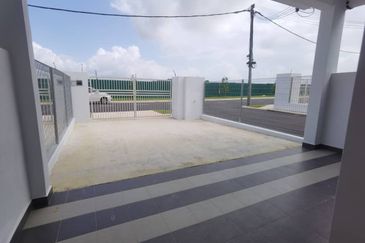 Erica Meridin East,Pasir Gudang, Double Storey End-Lot House For Sale 