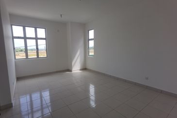 Erica Meridin East,Pasir Gudang, Double Storey End-Lot House For Sale 