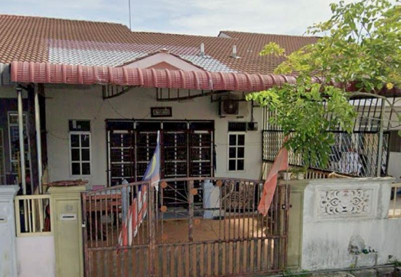 Taman Desarina, Kuala Kedah - Teres Setingkat - For Sale - Fully Renovated