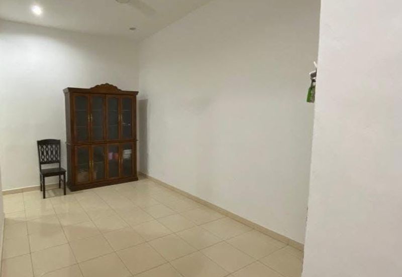 Taman Desarina, Kuala Kedah - Teres Setingkat - For Sale - Fully Renovated