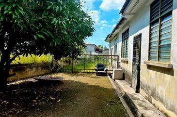 Taman Jalai Jaya, Kepala Batas, Kedah - Rumah SemiD - For Sale - Tanah Tepi Luas