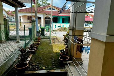 Taman Jalai Jaya, Kepala Batas, Kedah - Rumah SemiD - For Sale - Tanah Tepi Luas