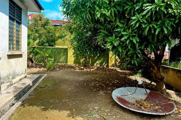 Taman Jalai Jaya, Kepala Batas, Kedah - Rumah SemiD - For Sale - Tanah Tepi Luas