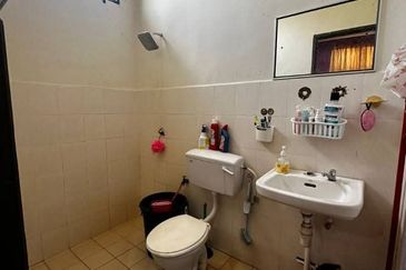 Taman Jalai Jaya, Kepala Batas, Kedah - Rumah SemiD - For Sale - Tanah Tepi Luas