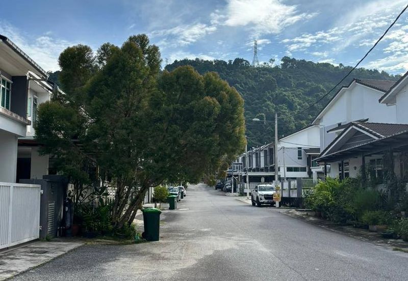 Taman Tunku Intan Safinaz