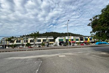 Taman Tunku Intan Safinaz