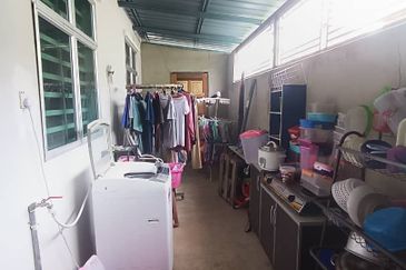 Taman Dermaga Jaya Fasa 2, Kuala Kedah | Semi-D Setingkat | Renovated & Bawah Market Value