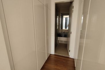 Pavilion Ceylon Hill