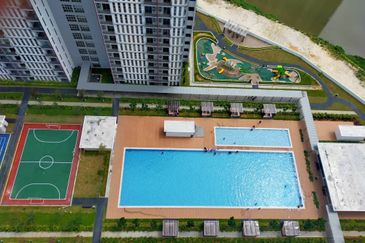 LakeFront Residence Cyberjaya
