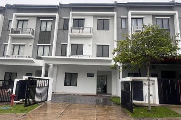 Lakefield Residences, Tropicana Heights