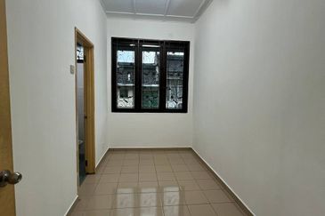 Taman Saujana Puchong