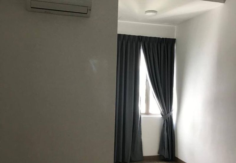 Lake Point Residence