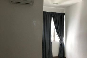 Lake Point Residence