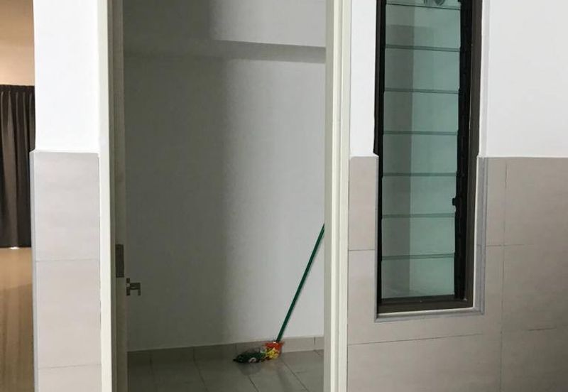 Lake Point Residence