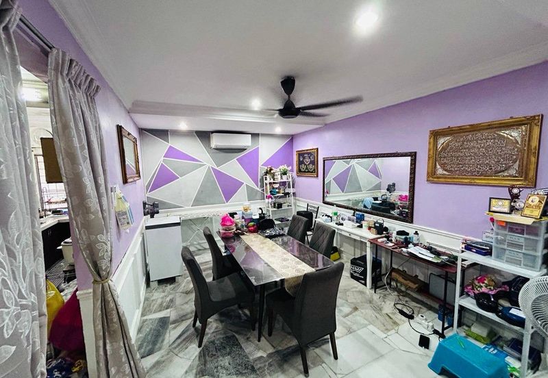 Persiaran Puncak Alam 6 