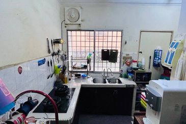 Persiaran Puncak Alam 6 