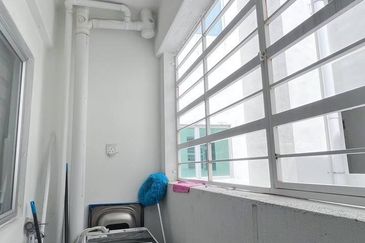 Puncak Hijauan (Hijauan Heights)