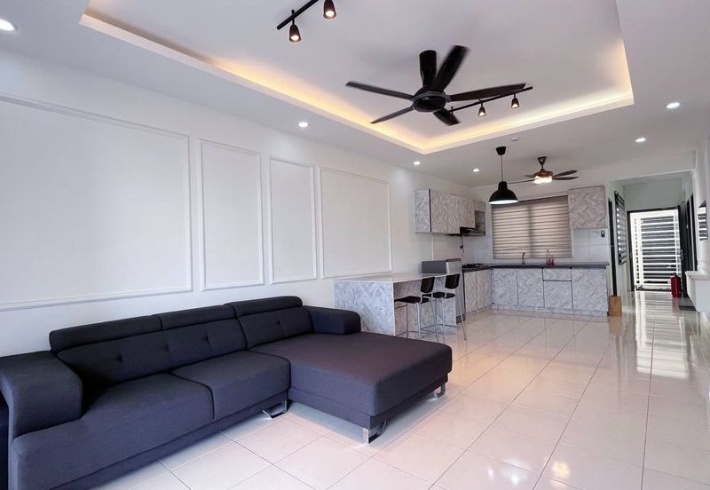 Puncak Hijauan (Hijauan Heights)